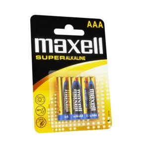 Макро снимка на батерия MAXELL LR03 XL с видим надпис