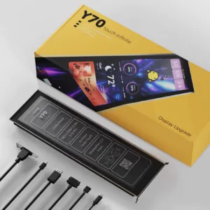 Допълнителен Екран HYTE Y70 - Touch показан с компютърна кутия HYTE Y70