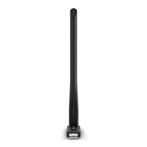 TP-LINK Archer T2U PLUS адаптер показан отстрани с видима USB връзка