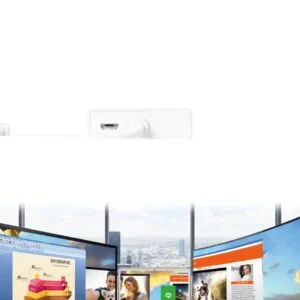 6-портов хъб j5create Mini Dock JUD380 свързан към лаптоп в бял цвят