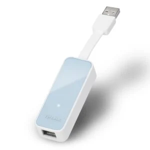 Мрежова карта Tp-Link UE200 показва USB 2.0 интерфейс и LAN порт