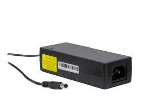 Захранващ адаптер Inter Tech 60W C14-Конектор продуктова снимка с видим конектор и корпус