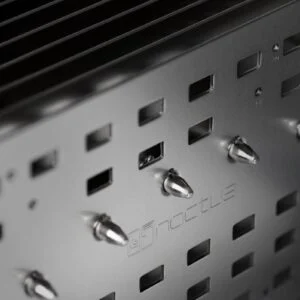 Noctua NH-P1 охладител за процесор в близък план на повърхността
