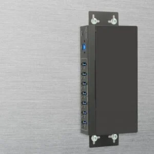 Външен индустриален хъб Delock с вид на USB портовете и индустриален дизайн