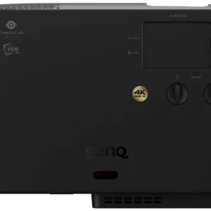 Проектор BenQ W4100i показващ детайли на корпуса и обектива