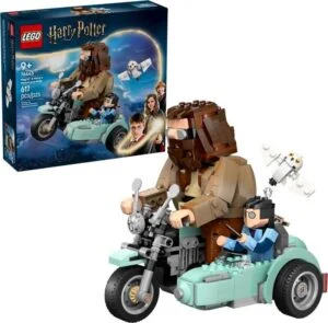LEGO Harry Potter Hagrid and Harry’s Motorcycle Ride - 76443 основен изглед на комплекта с минифигурки