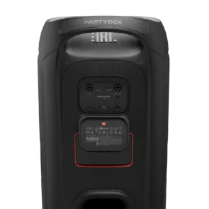 JBL Partybox 720 800W RMS блутут колона показана на парти сцена