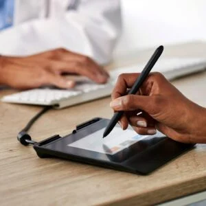WACOM Таблет за подпис Signature Set STU-540 детайл на писалката и дисплея